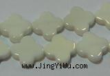 CAG3425 15.5 inches 14*14mm flower white agate gemstone beads